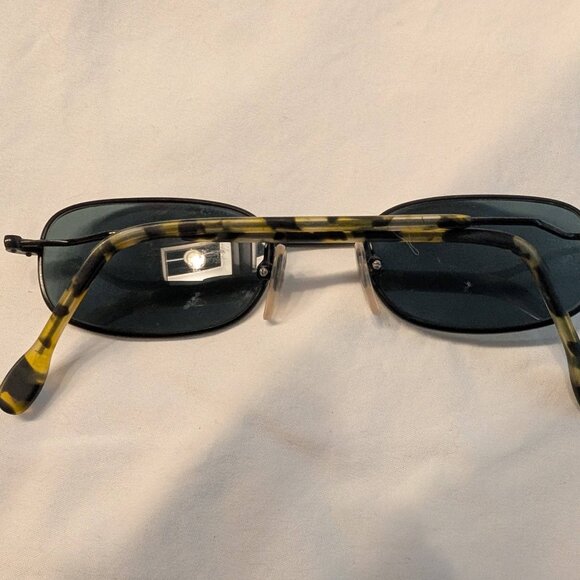 Vintage Matt Black Metal Sunglasses - Unisex Styling - Picture 5 of 7